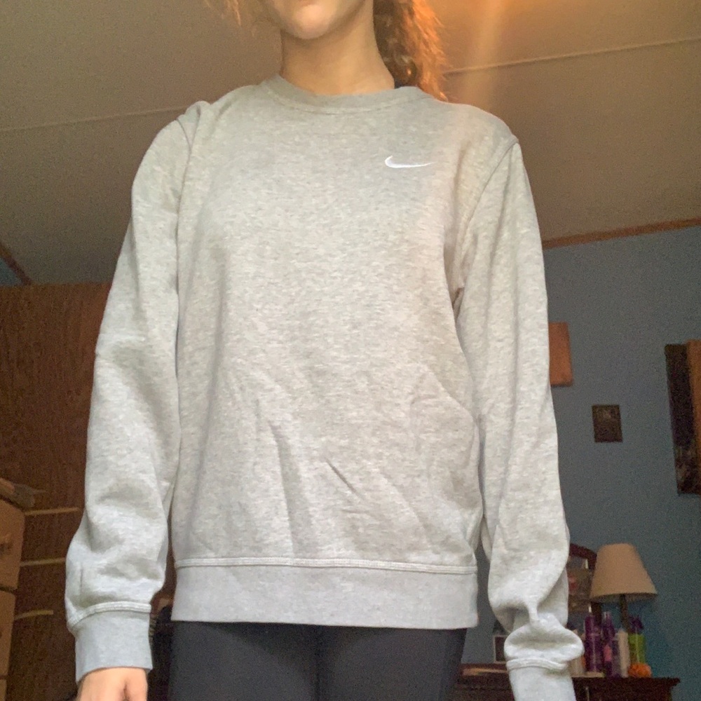 Nike sweatshirt